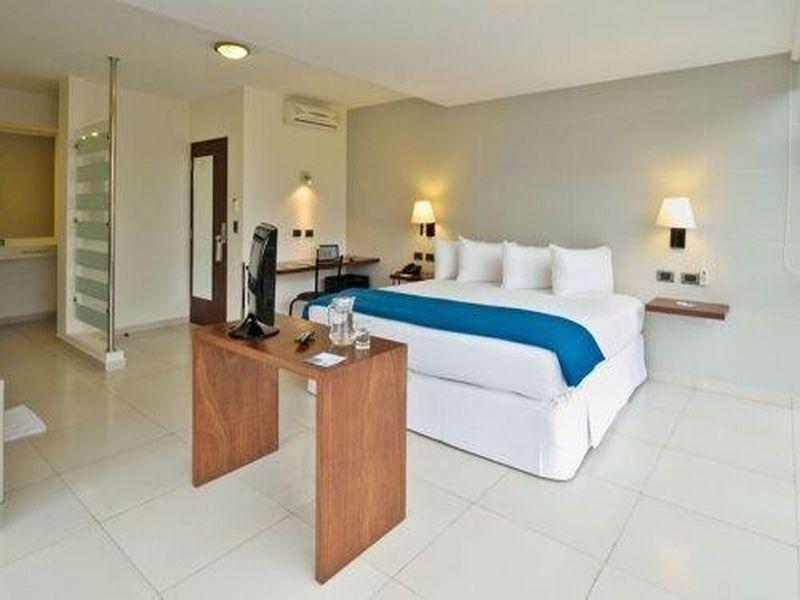 Lp Equipetrol Hotel Санта Крус де ла Сиера Екстериор снимка