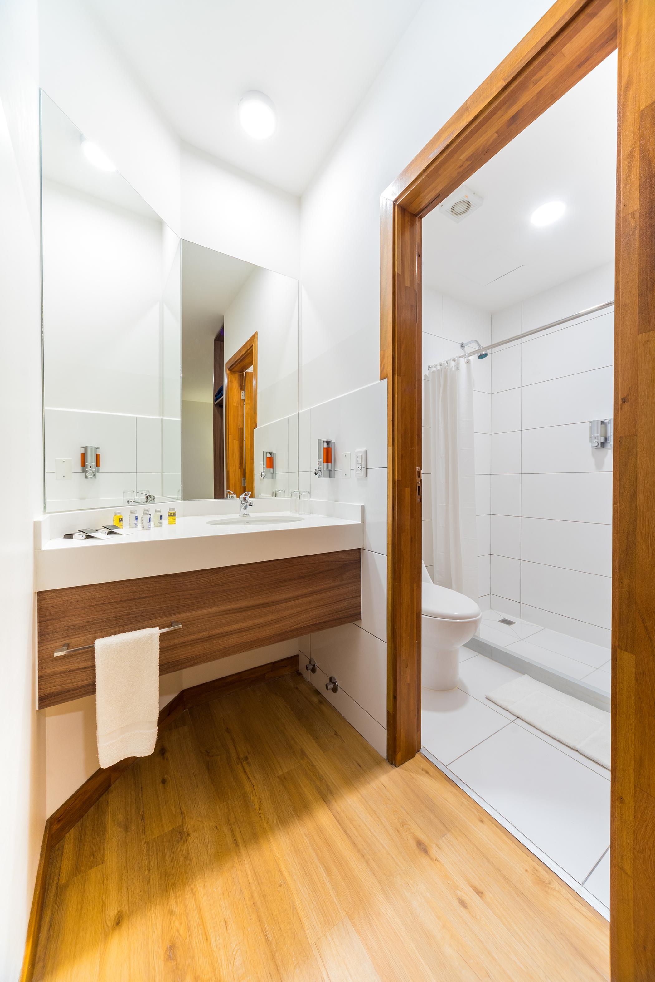 Lp Equipetrol Hotel Санта Крус де ла Сиера Екстериор снимка