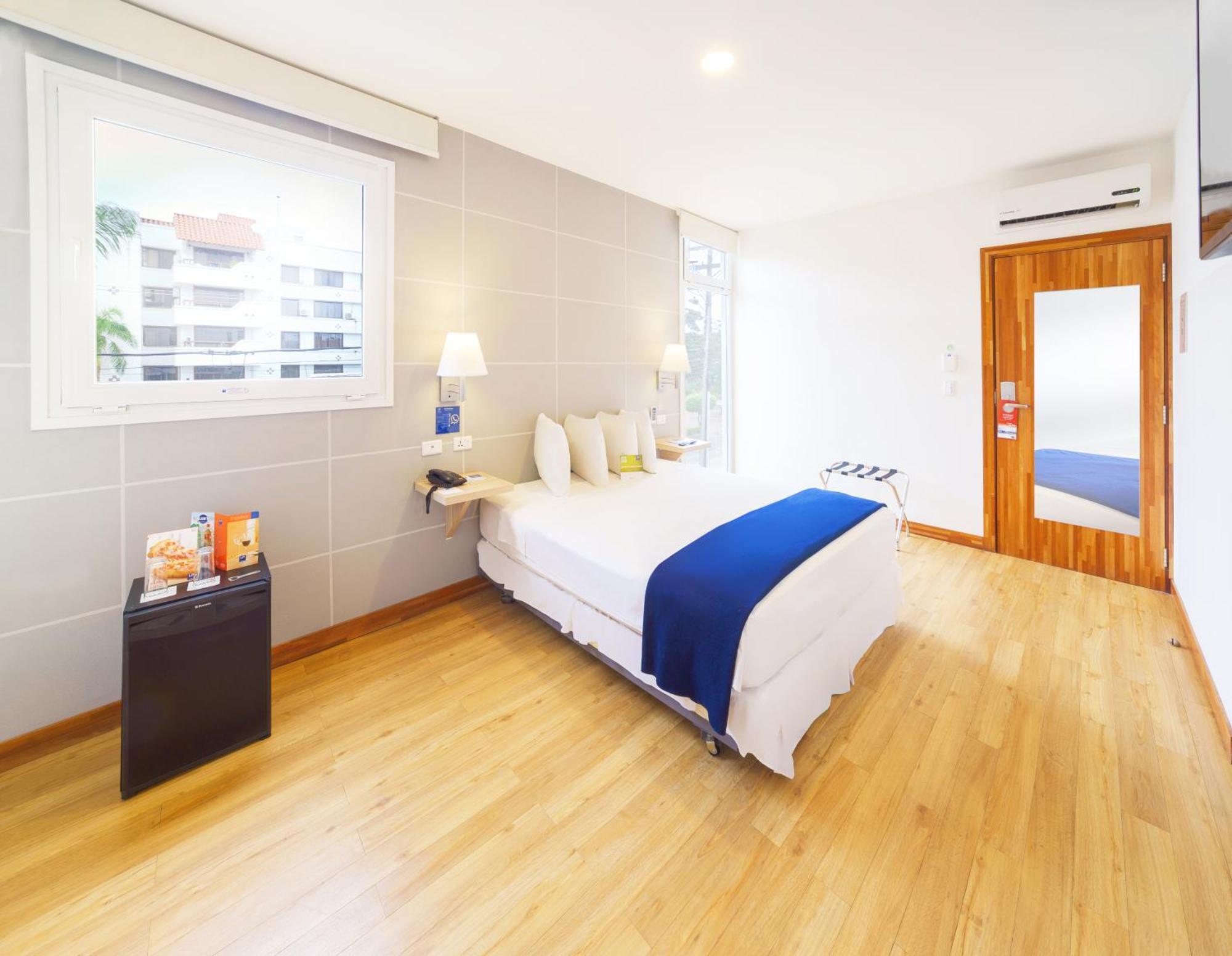Lp Equipetrol Hotel Санта Крус де ла Сиера Екстериор снимка